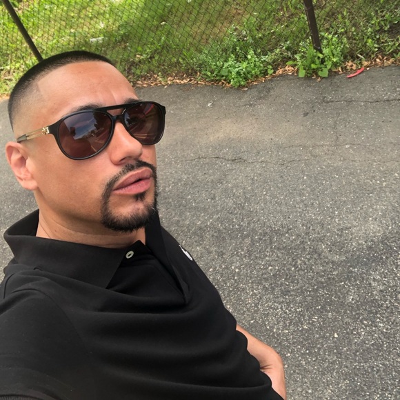 Meet your Posher, Martin - Picture 1 of 1